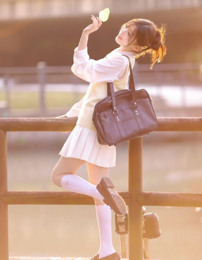 春光乍泄